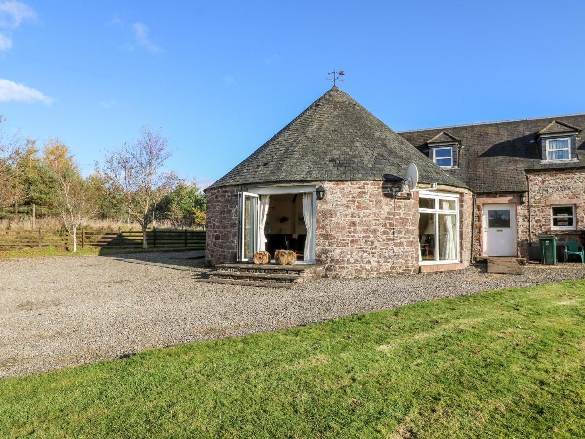 The Roundhouse Villa Auchterarder Exterior photo